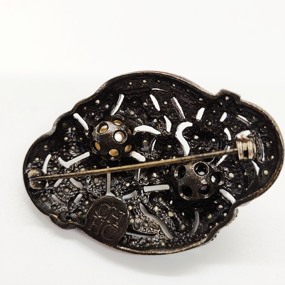 Carolina Herrera Marcasite & Pearl Brooch - Picture 3 of 5